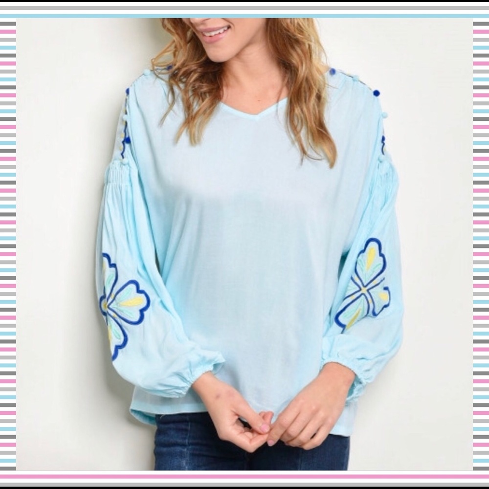 BABY BLUE FLORAL TOP